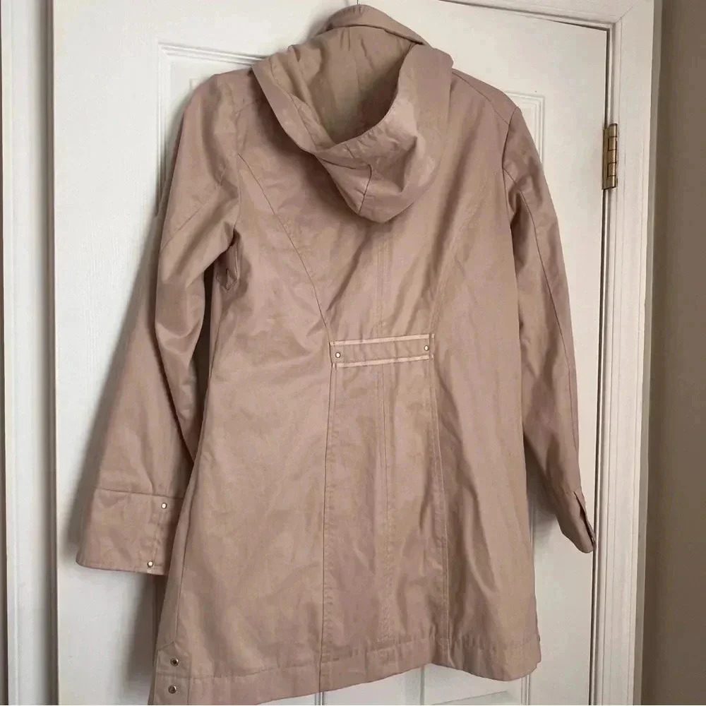 Cole Haan Women’s Beige/Tan Packable Hooded Rain Jacket - XS - Picture 2 of 15
